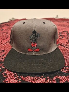 Neff Gray Mickey Mouse Embroidered Snapback Hat
